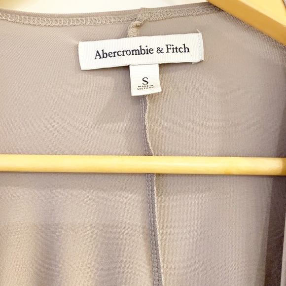 Abercrombie long sleeved shirt - Picture 3 of 4